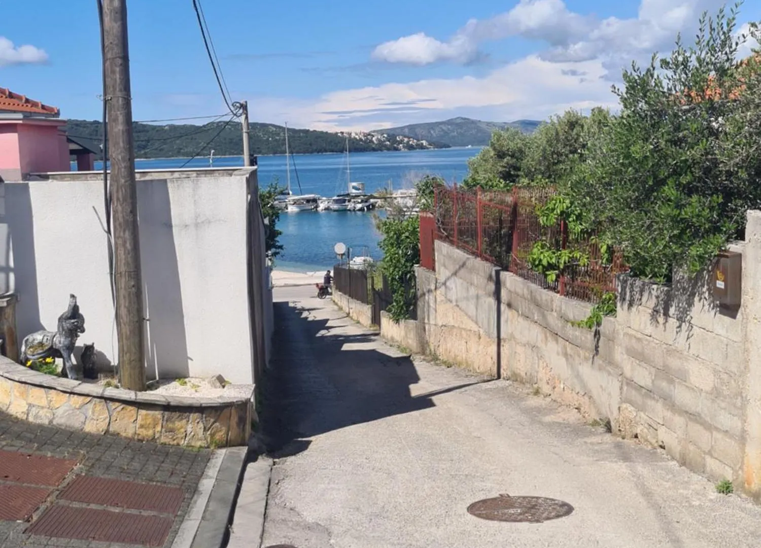 Modern Apartment Near The Sea-Mise Trogir Croatia
