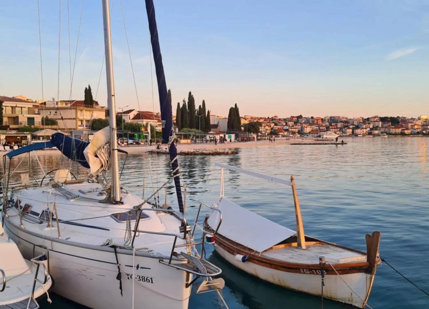 Modern Apartment Near The Sea-Mise Trogir