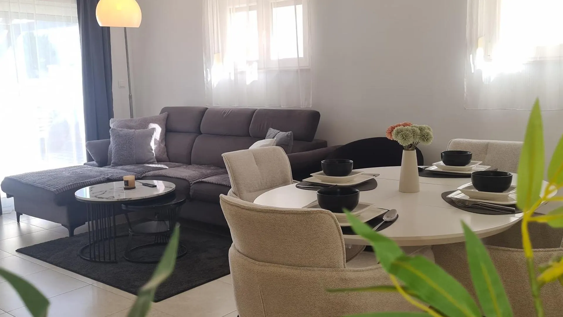 Modern Apartment Near The Sea-Mise Trogir 0*,  Croatia