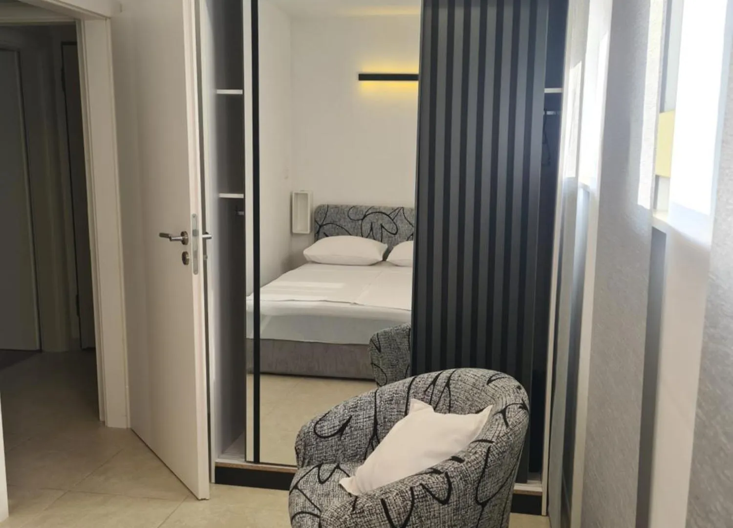 Modern Apartment Near The Sea-Mise Trogir 0*,  Croatia